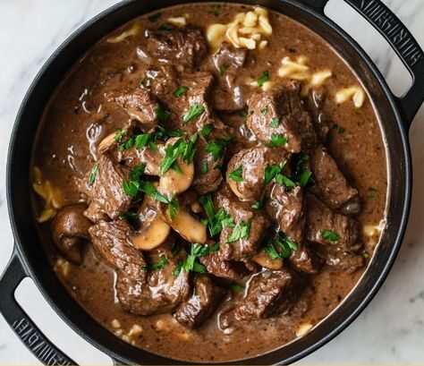 Slow Cooker Beef Stroganoff